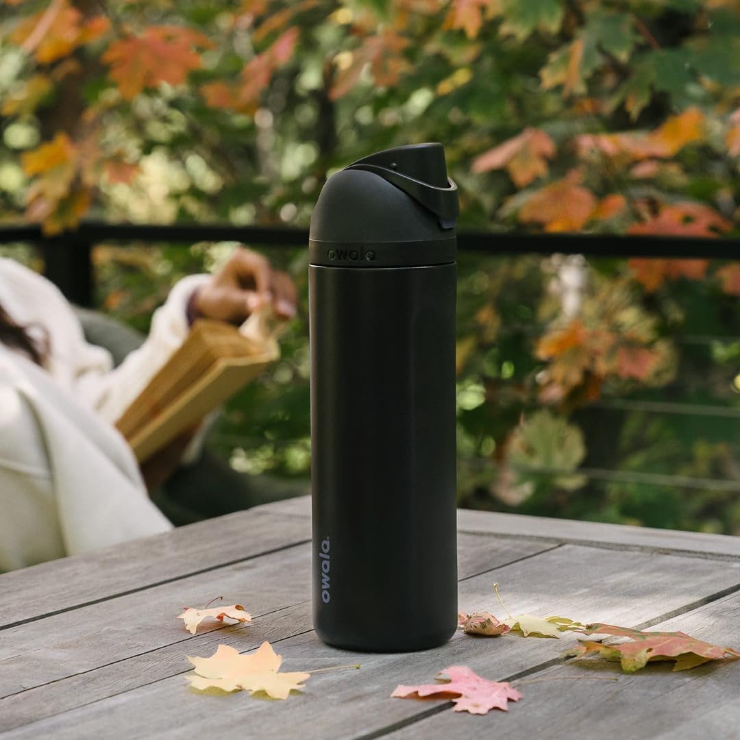 Owala FreeSip Insulated Stainless Steel Water Bottle with Straw, BPA-Free Sports Water Bottle, Great for Travel, 24 Oz, Very, Very Dark | Insulated, with Straw, for Sports, Travel, and School, BPA-Free