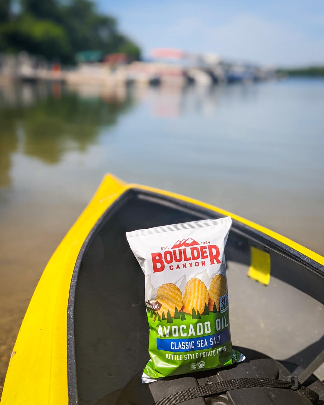 Boulder Canyon Avocado Oil Kettle Style Potato Chips Variety Pack, 18 Count - Gluten-Free, Non-GMO, Hickory Barbecue, Classic Sea Salt, Sea Salt & Cracked Pepper (1 oz Bags)